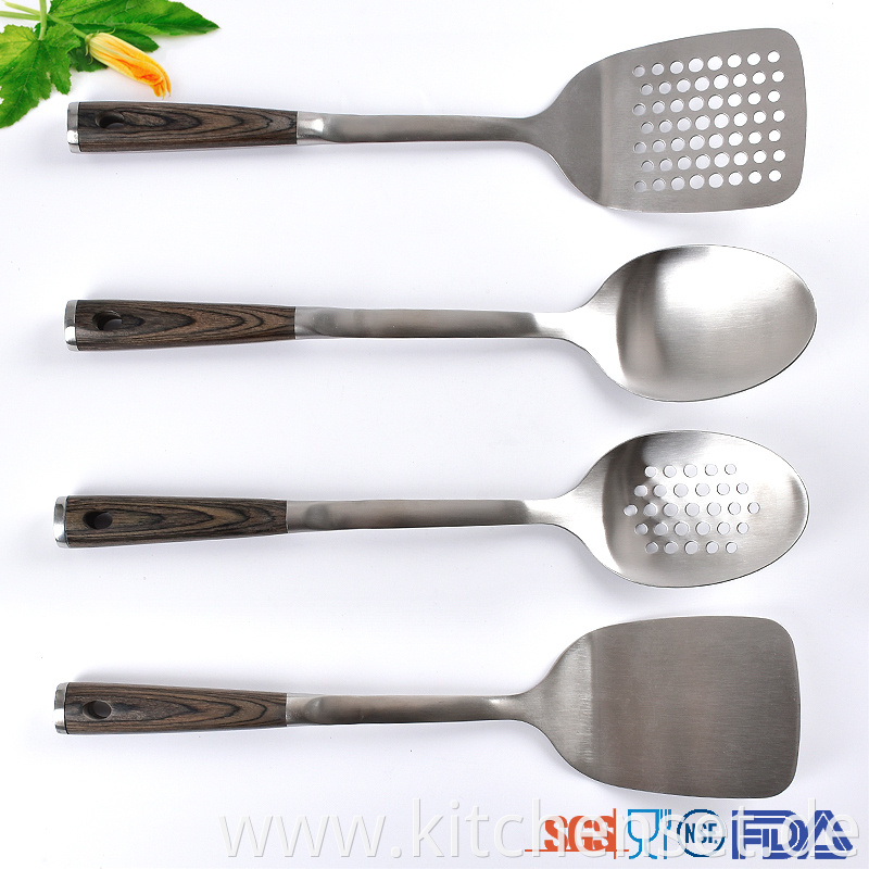 4pcs Classical Kitchen Utensils